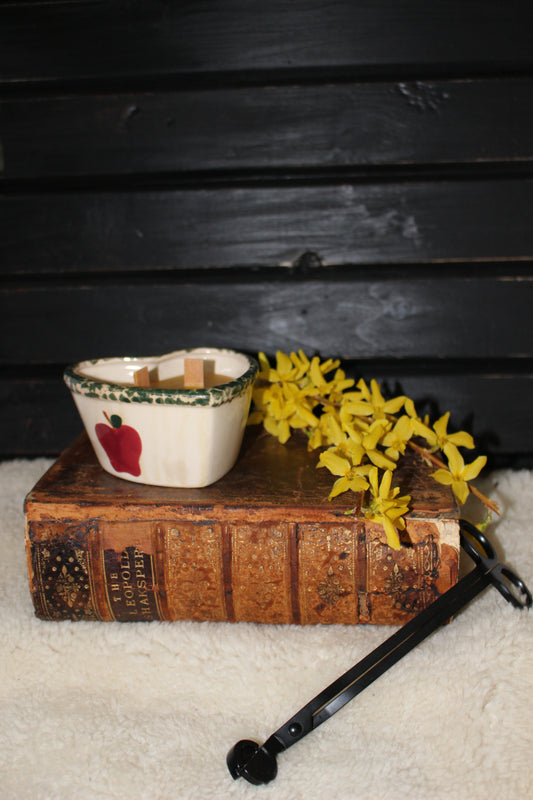 Beeswax Candle in Primitive Style Heart Ceramic